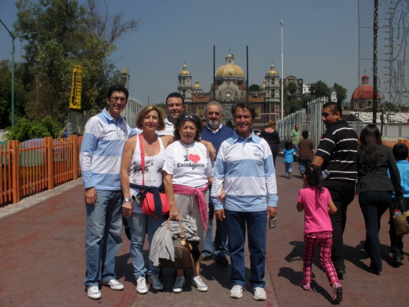 Grupo en la Virgen de Guadalupe